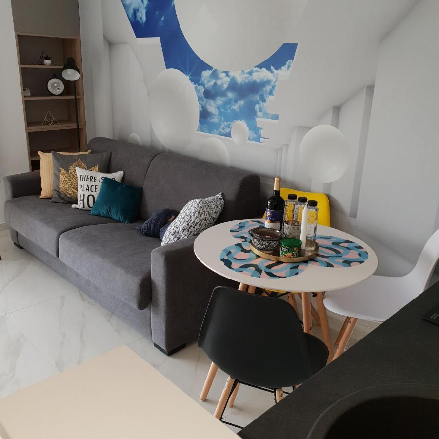 John's Luxury Appartamento *